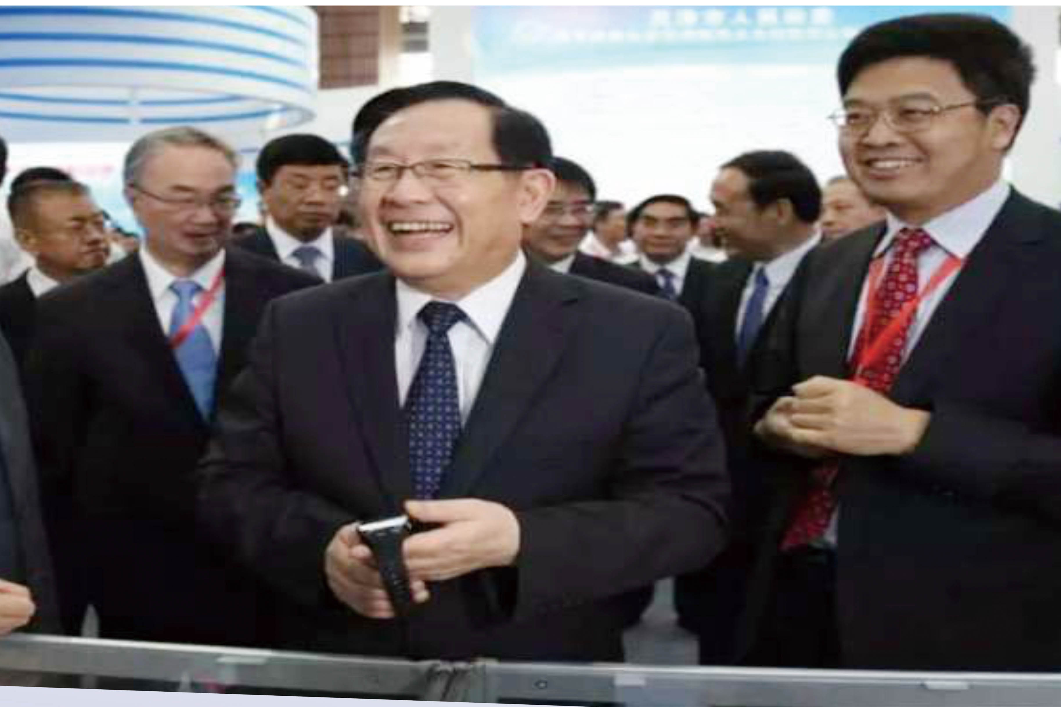 天下政协副主席、科技部部长、中国科协主席万钢