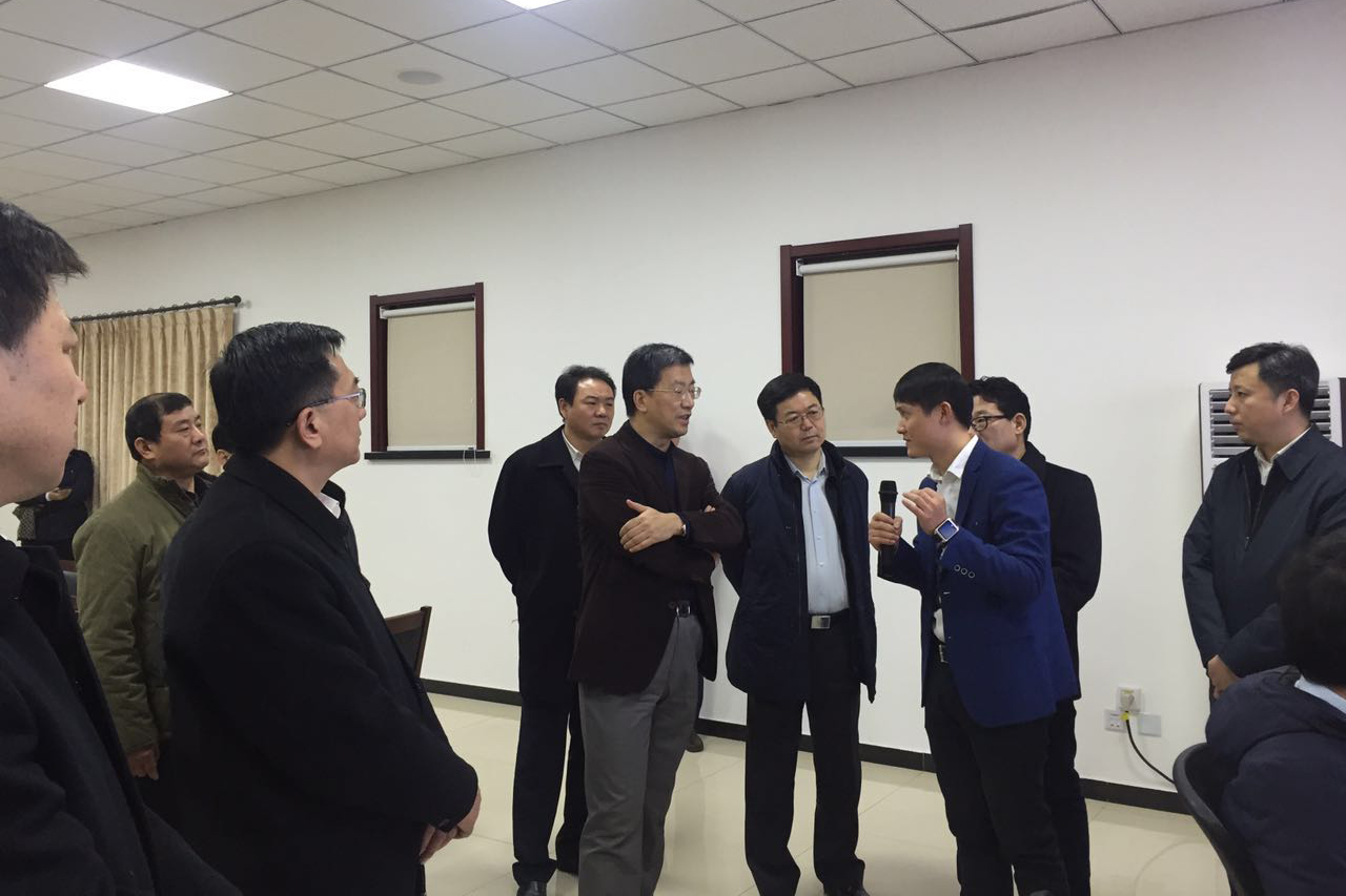 中央委员会委员、中国科学手艺协会党组书记怀进鹏