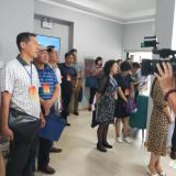 接待人大代表等向导及台湾同胞到访0033990威尼斯智慧养老效劳中心